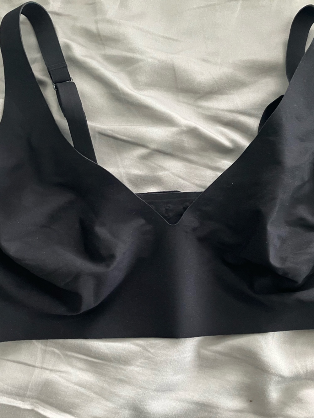 Bombas Woman’s No Show Plunge Bralette - Black